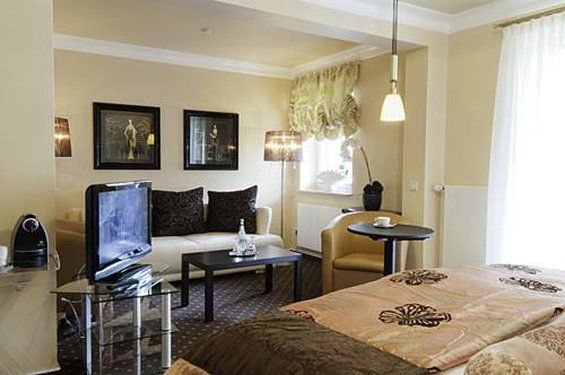 Amethyst Hotel Garni Lueneburg Deutsch Evern Экстерьер фото